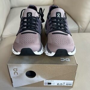 NWT Woman’s Cloudswift 3  size 6.5